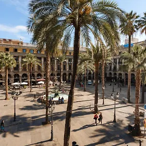 Do Placa Reial Powered By Sonder Barcellona